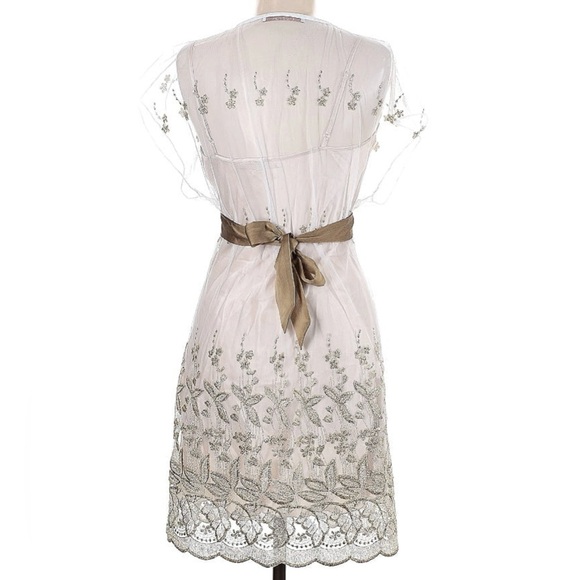 Single Dress - Picture 3 of 3